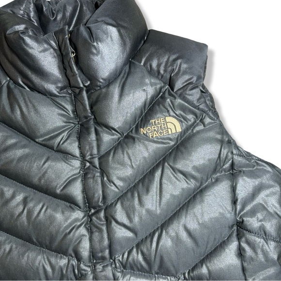The North Face 550 Puffer Vest - Picture 3 of 5